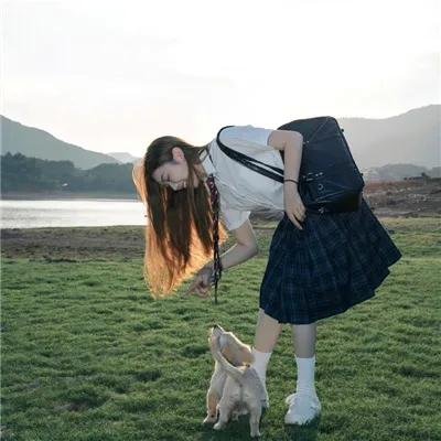 河边有石头